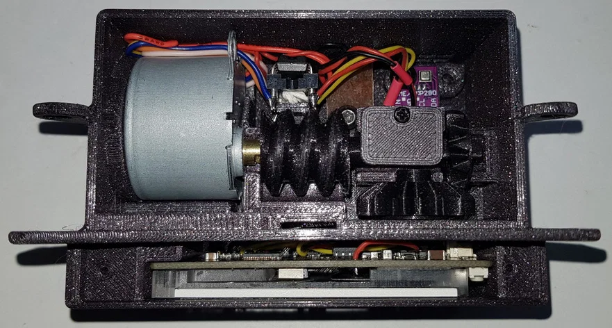 GaPa Hollow Clock - Image 11