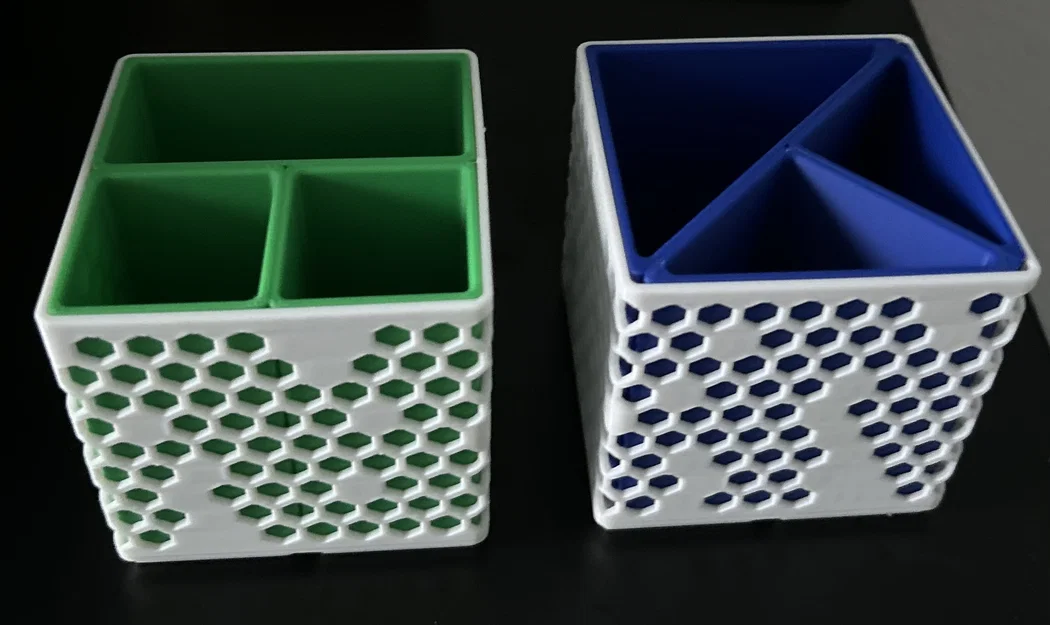 Ống cắm bút Gridfinity 3 ngăn họa tiết lục giác v2 - Image 1