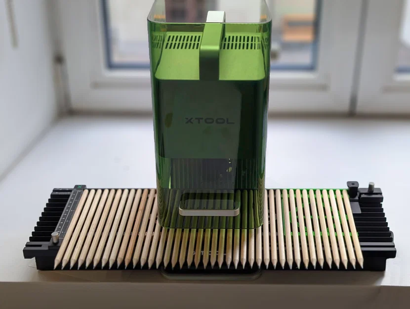 Giá đỡ bút/bút chì cho Xtool F1 Laser và Slider - Image 1