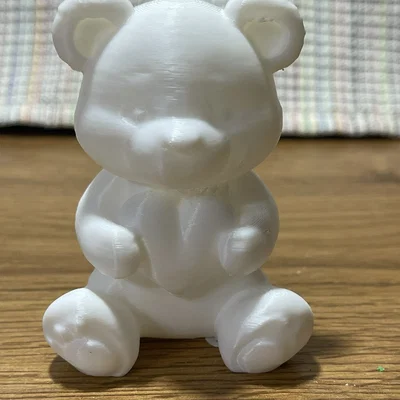 Mô hình chú gấu ngồi ôm trái tim đáng yêu in 3D