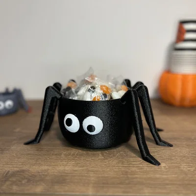 Tô nhện “Leggy” dễ thương cho Halloween