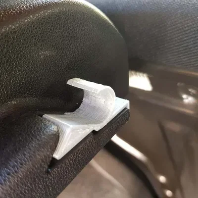 Kẹp khay che hành lý sau Fiat Grande Punto (Rear Parcel Shelf Clip)