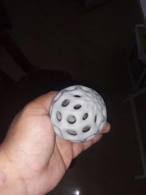 Moon Ball: Mô hình quả bóng 3D thiết kế dạng lưới độc đáo - Image 1