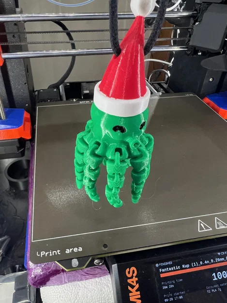 Mô hình bạch tuộc Flexi Octopus đội mũ Noel trang trí Giáng sinh - Image 1