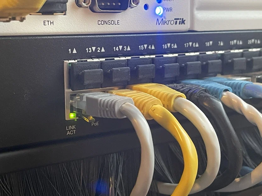 Nắp che bụi cổng RJ45 (RJ45 Dust Cap) - Image 3