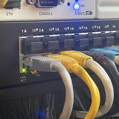 Nắp che bụi cổng RJ45 (RJ45 Dust Cap)