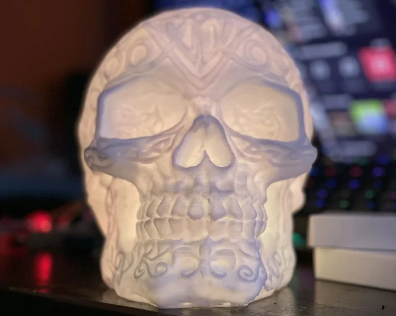 Light-up RGB Celtic Skull - Image 1