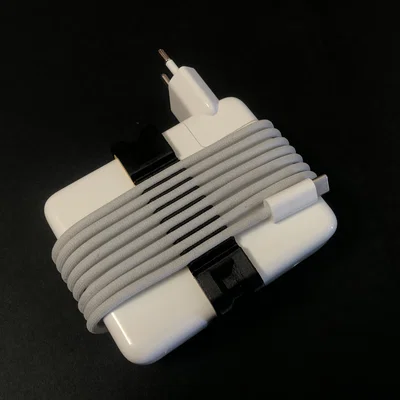 MacBook Pro Cable Organizer: Giữ cáp sạc gọn gàng, không rối