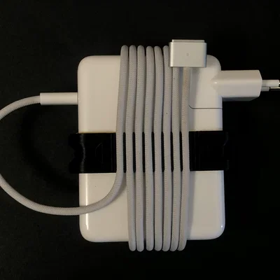 MacBook Pro Cable Organizer: Giữ cáp sạc gọn gàng, không rối