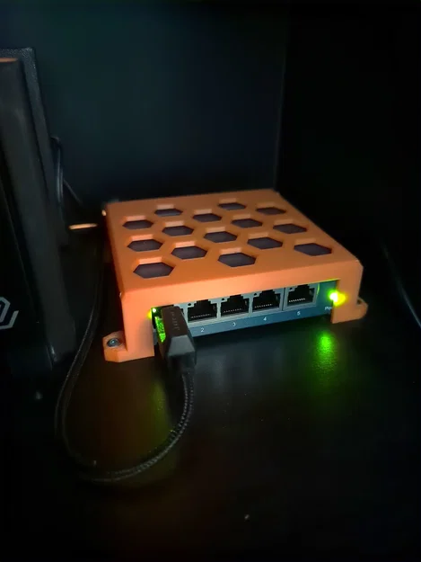 Giá treo (mount) cho switch mạng TP-Link TL-SG105 - Image 1