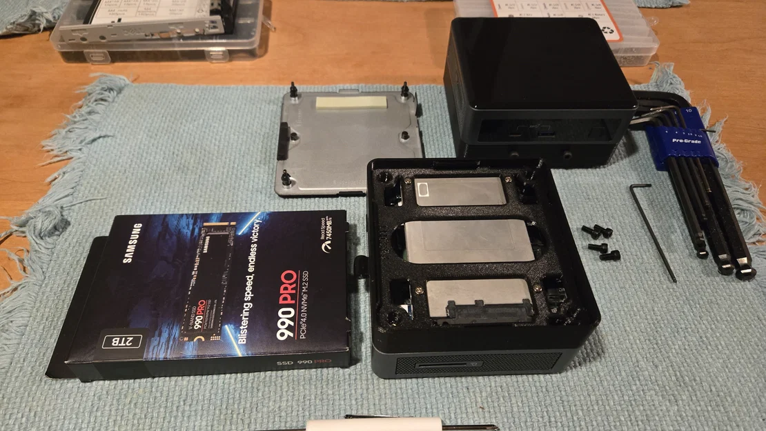 Bộ mở rộng vỏ Intel NUC 10 Slim để lắp SSD/HDD 2.5in - Image 5