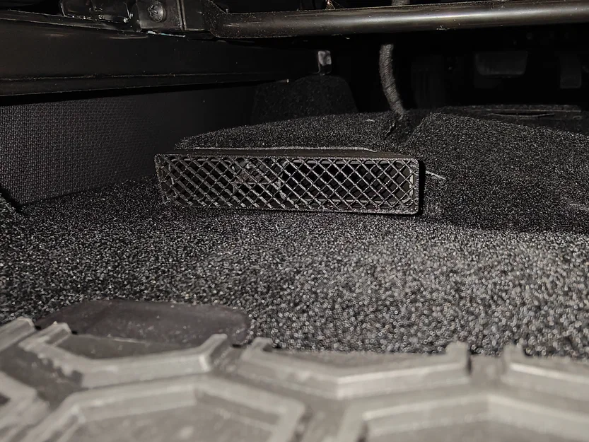 Nắp che khe gió gầm ghế BYD Atto 3 (Vent Covers) - Image 3