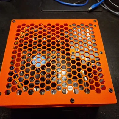 Vỏ PC mATX đơn giản (Simple mATX form PC chassis)