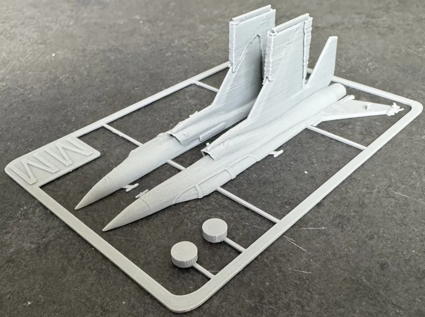 Mô hình lắp ráp máy bay chiến đấu JF-17 Thunder Kit Card - Image 2