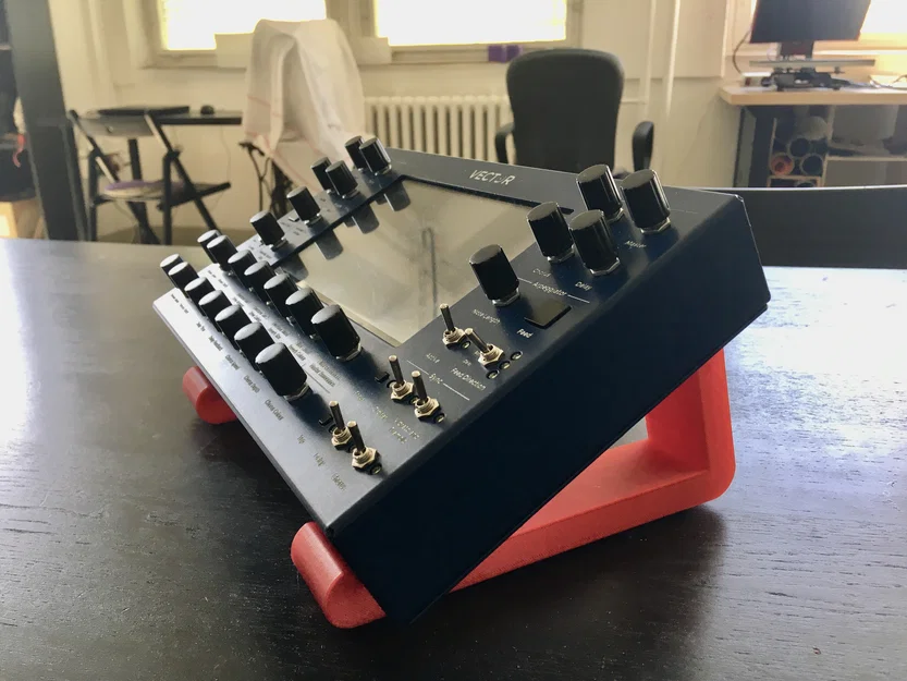 Stand Synthesizer Parametric - Image 1