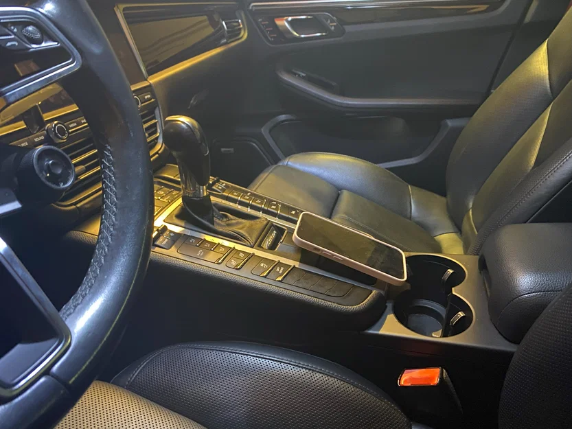 Sạc MagSafe cho Porsche Macan 2015-2021 (không gói smoker's package) - Image 4