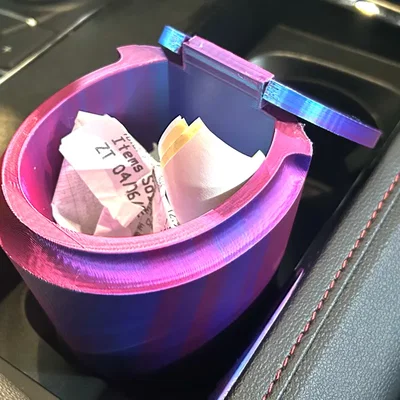 CARbage: Thùng rác xe hơi print-in-place để vừa khay để ly