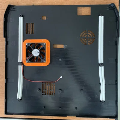 Qidi Q1 Pro Mothreboard Fan 80mm Holder – Giá đỡ quạt 80mm cho mainboard