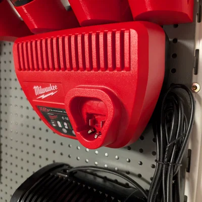 Giá Treo Sạc Milwaukee M12 Cho Bảng Lỗ Pegboard (Chuẩn 15mm)