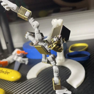 Bộ sưu tập đầu quái vật độc đáo cho mô hình Mini 13