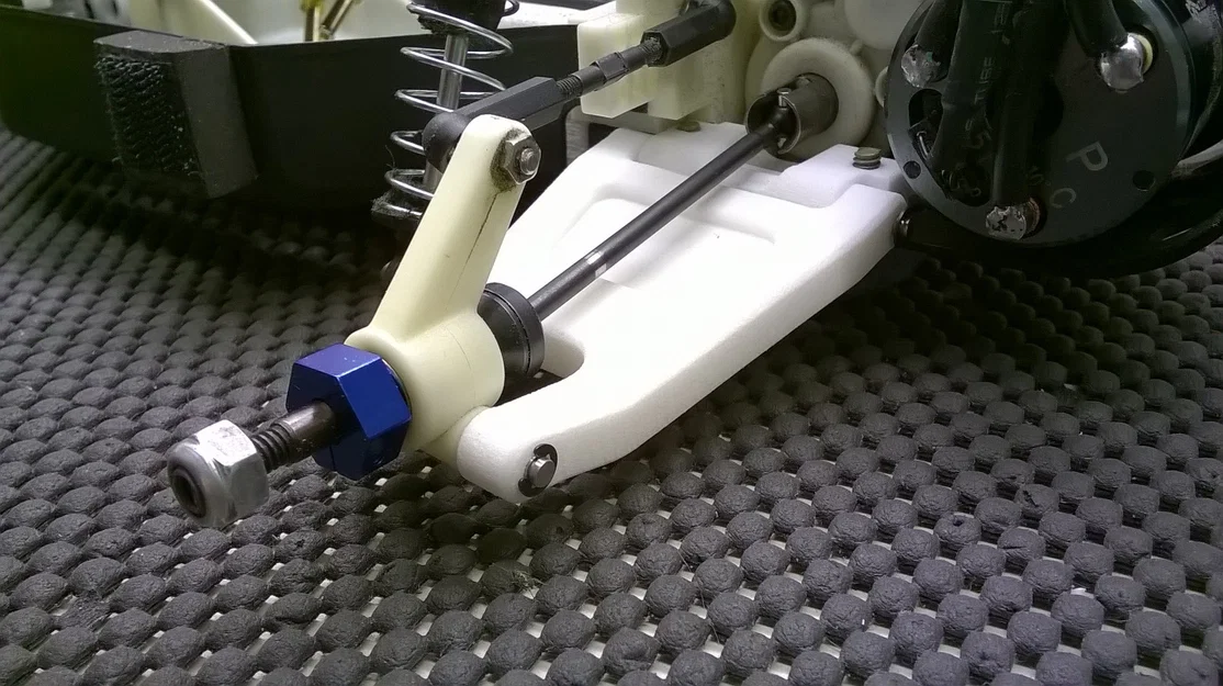 Càng Quadra RC10 (Quadra RC10 arms) - Image 3