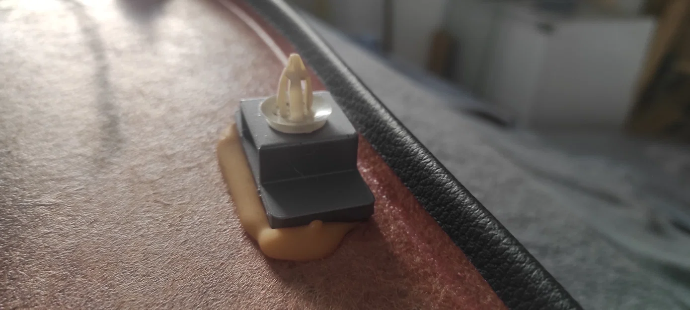 Ngàm giữ clip ốp cửa BMW E36 (BMW E36 door panel clip holder) - Image 11