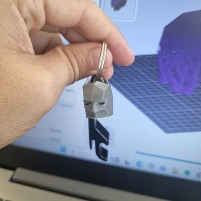 Móc khóa mặt nạ Batman phong cách Low Poly (File in 3D)