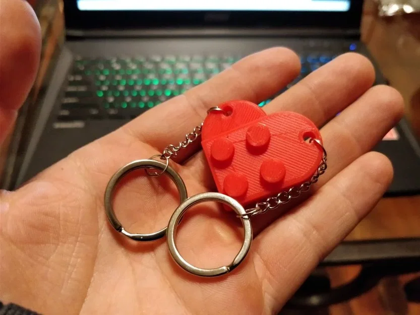 Móc khóa đôi hình trái tim Lego - Quà tặng ý nghĩa cho cặp đôi - Image 1