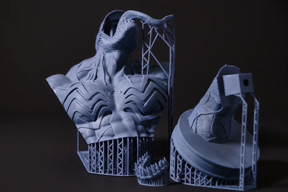 Tượng Bán Thân Venom (Venom Bust) - Image 3