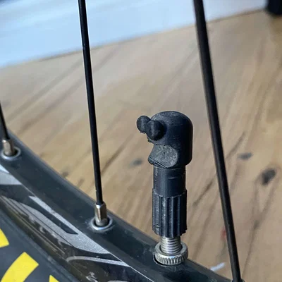 Nắp van Presta “hoảng hồn” cho MTB