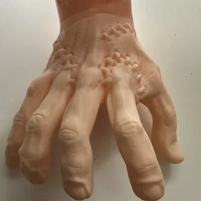 Mô hình 3D Thing trong phim Wednesday - In không cần support