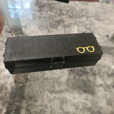 Hộp đựng kính chống va đập (Rugged Glasses Case)