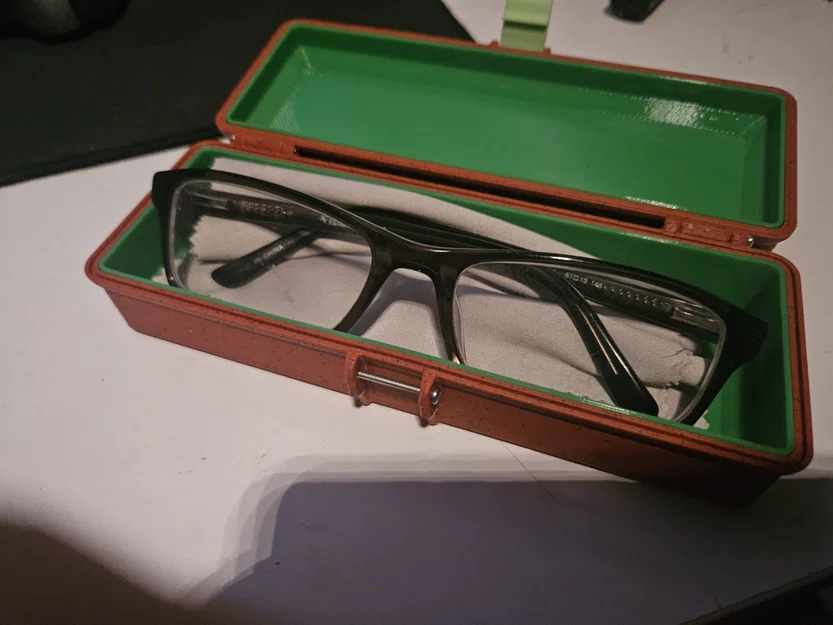 Hộp đựng kính chống va đập (Rugged Glasses Case) - Image 9