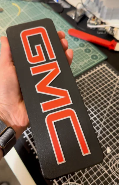 Mô hình in 3D logo GMC đa sắc - Dễ in, nổi bật và đẹp mắt - Image 1