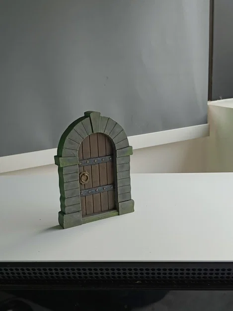 Cửa Trung Cổ – Cổng đá – Diorama - Image 1