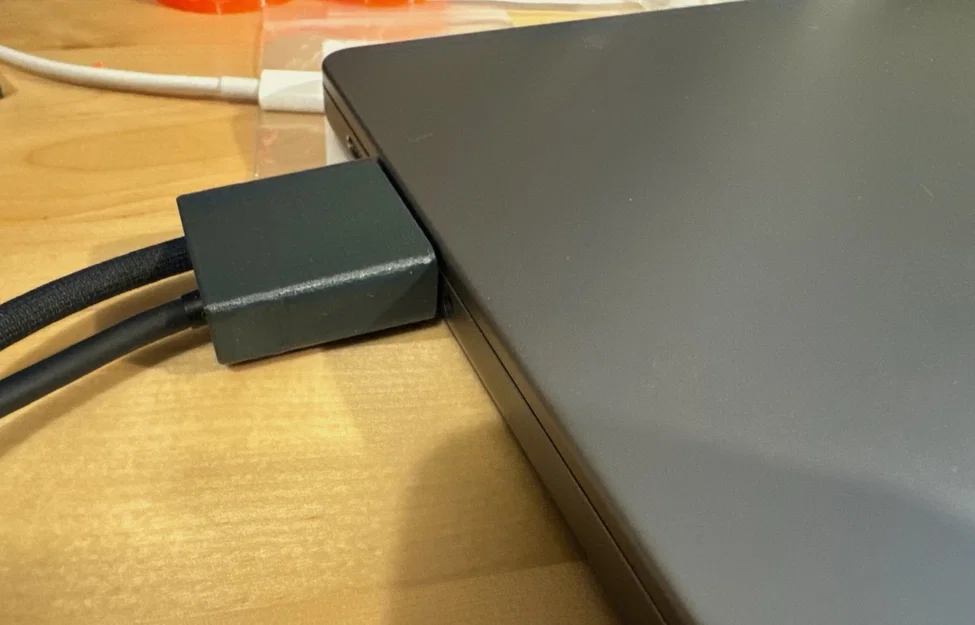 Đầu gộp 2 cáp Thunderbolt 4 cho MacBook Pro (Parametric) - Image 3