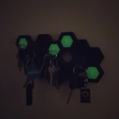 Móc treo chìa khóa gắn tường dạng tổ ong (Honeycomb wall key holder)