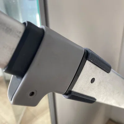 Uppababy Vista Cup Holder – Giá đỡ ly cho xe đẩy Vista