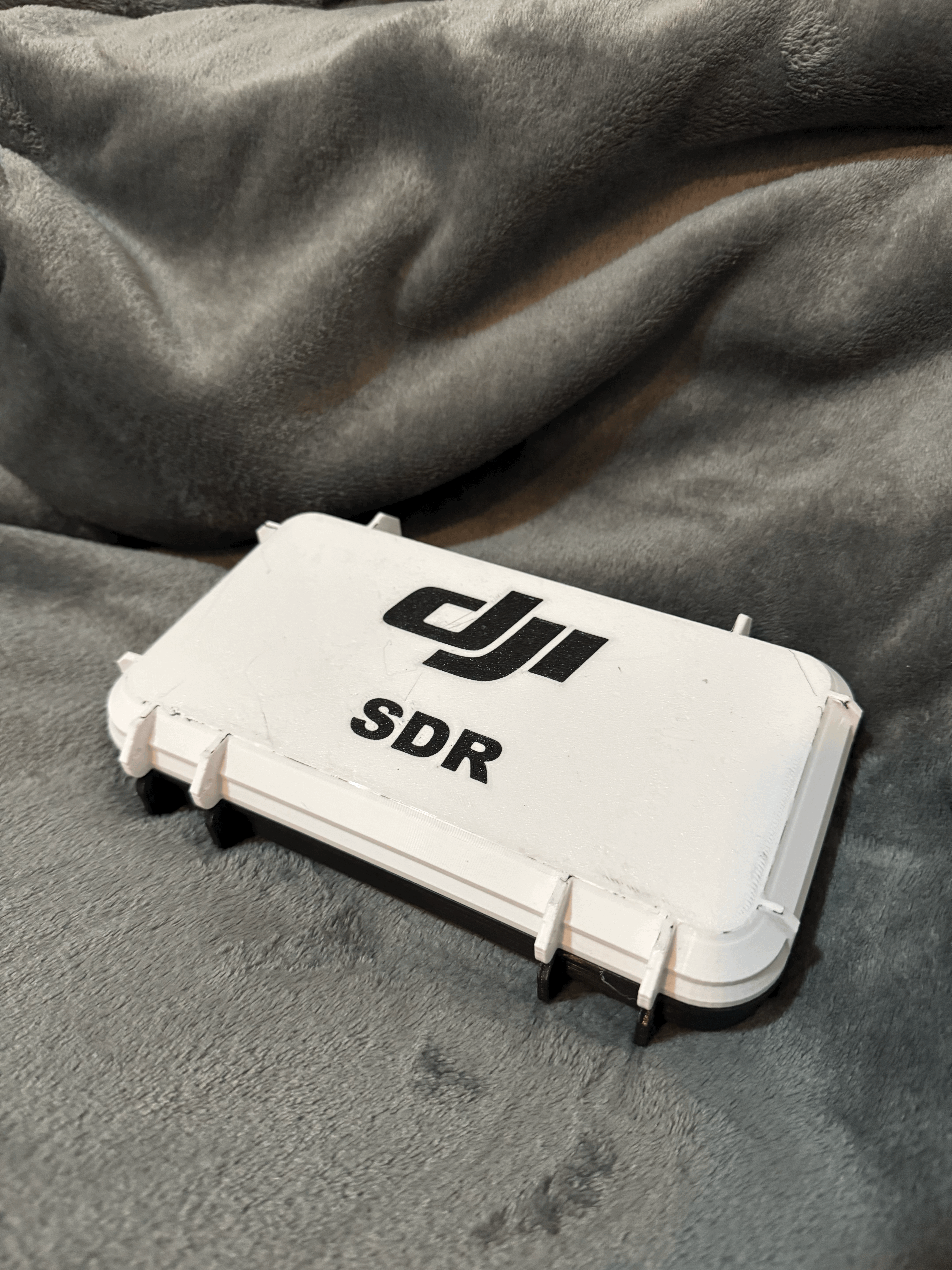 Hộp bảo vệ cứng (rugged case) cho DJI SDR - Thumbnail 1