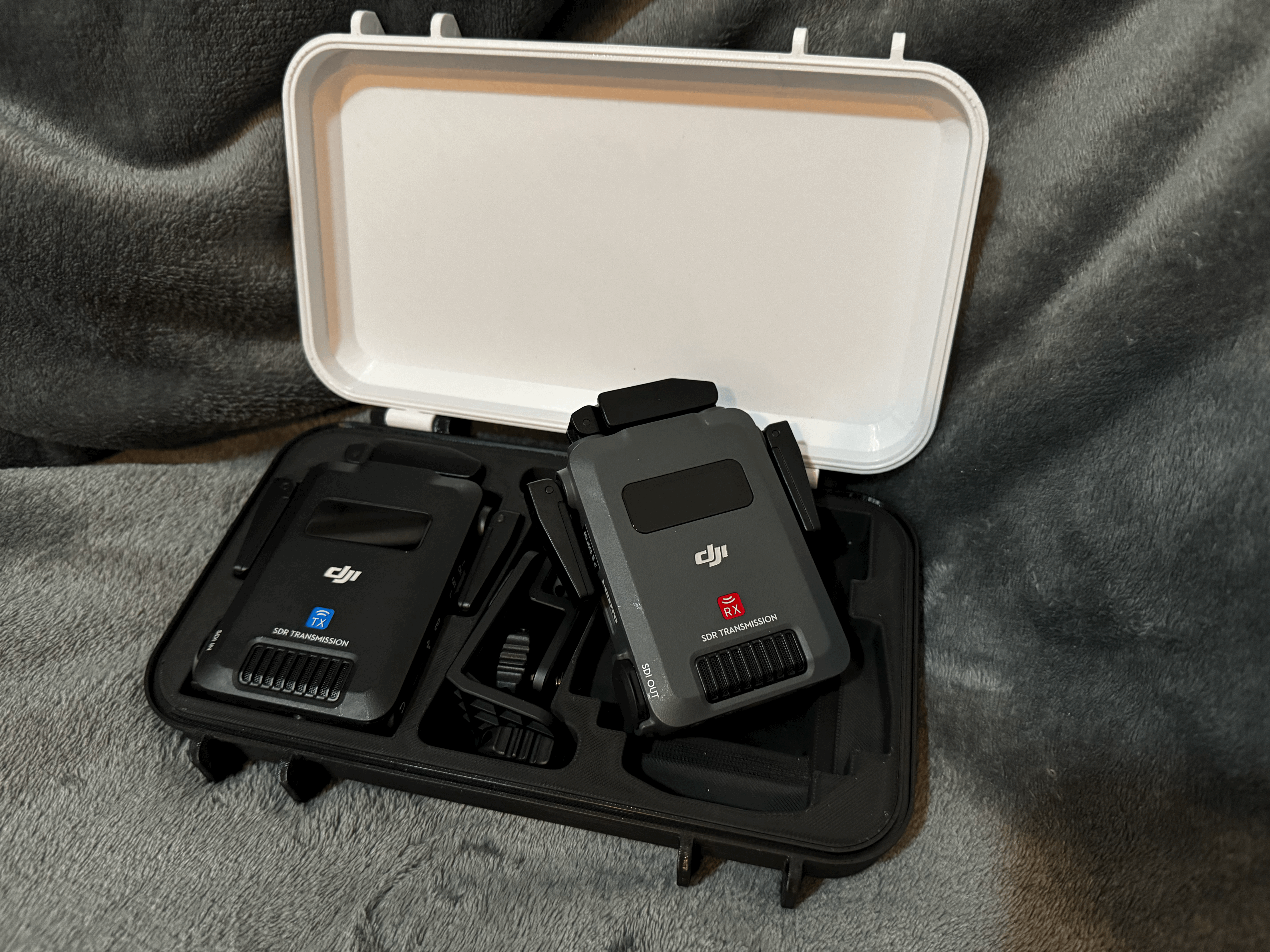 Hộp bảo vệ cứng (rugged case) cho DJI SDR - Thumbnail 3