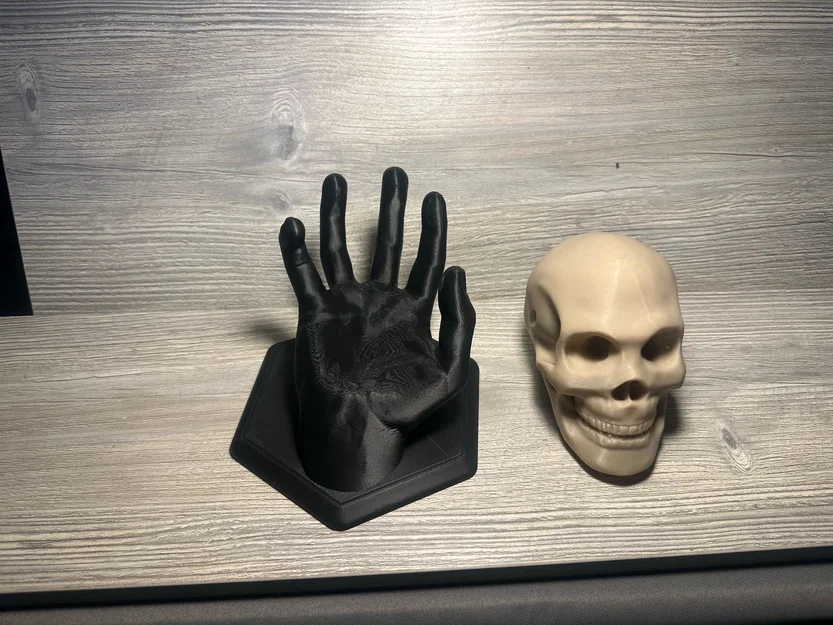 Eternal Embrace: Bộ Đôi Bàn Tay & Đầu Lâu - Image 9