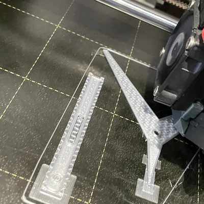 Dụng cụ xác định tâm lỗ khoan (Drill Press Center Finder) in 3D