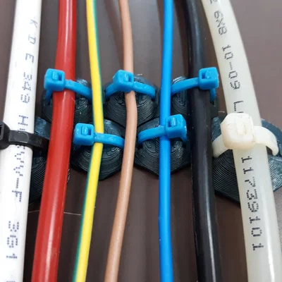 Kẹp Dây & Quản Lý Dây Cáp, Ống (Cable Clips, Cable and Tubes Management)