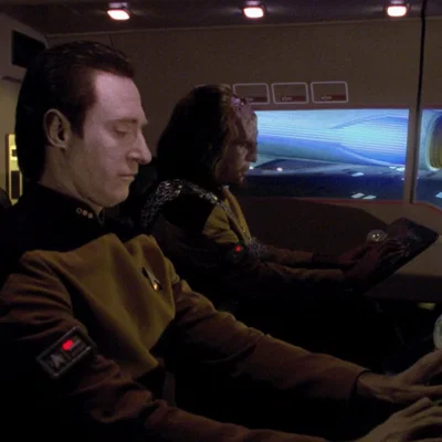 Đạo cụ đeo tay khẩn cấp Star Trek: TNG Emergency Transport Armband