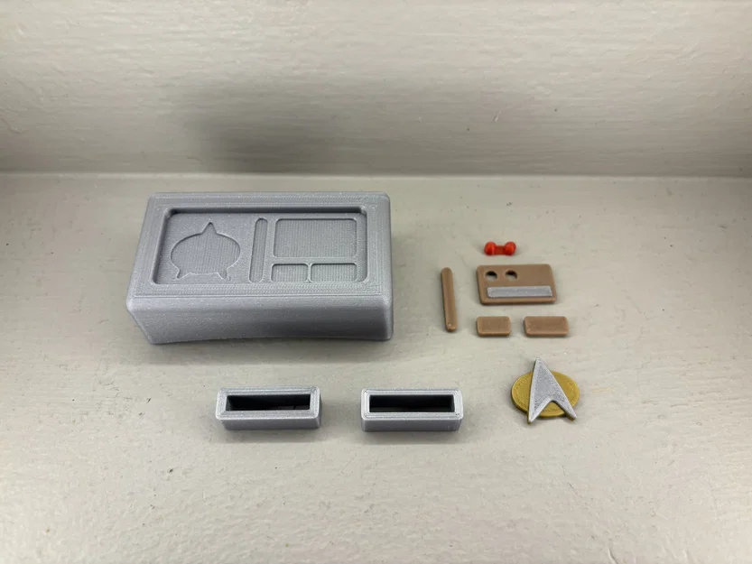 Đạo cụ đeo tay khẩn cấp Star Trek: TNG Emergency Transport Armband - Image 3