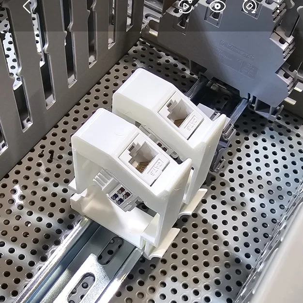 Ngàm gắn Keystone lên thanh ray DIN (DIN Rail Keystone Mount) tùy chỉnh - Image 1