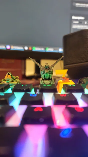 Keycap Gundam Unicorn (Destroy Mode) - Image 1