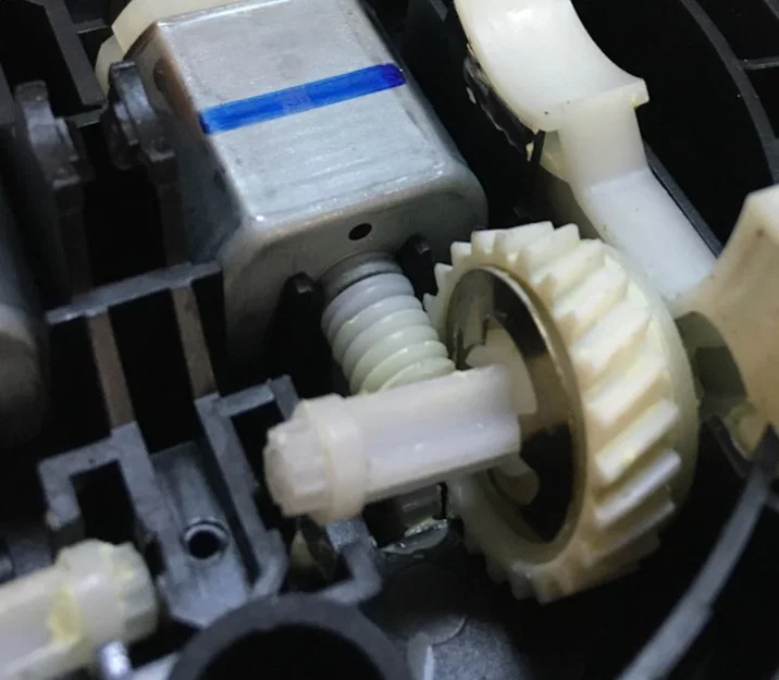 Bánh răng điều chỉnh gương xe Audi Q7, VW Touareg, Hummer H3 in 3D - Image 1