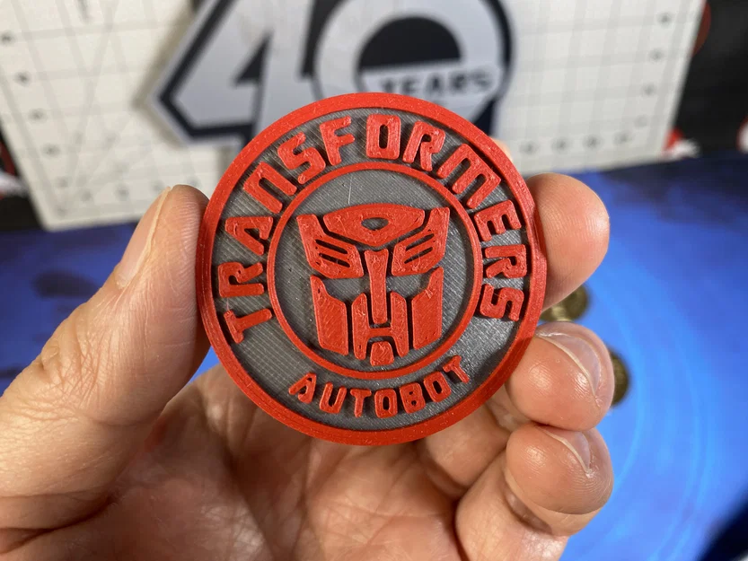 Mô hình đồng xu Transformers Autobot & Decepticon in 3D đẹp mắt - Image 2