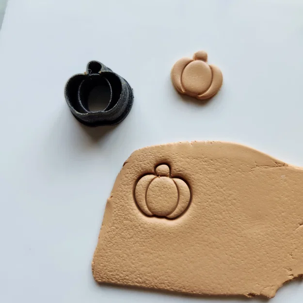 Dao cắt đất sét polymer | bông tai đinh bí ngô mini - Image 2